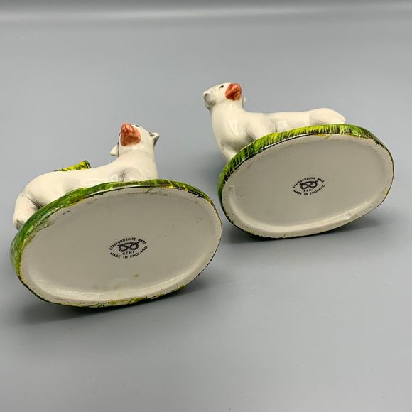 Vtg Staffordshire Pair of Sheep Mantle Spill Vases Right and Left Facing Kent - Picture 7 of 10